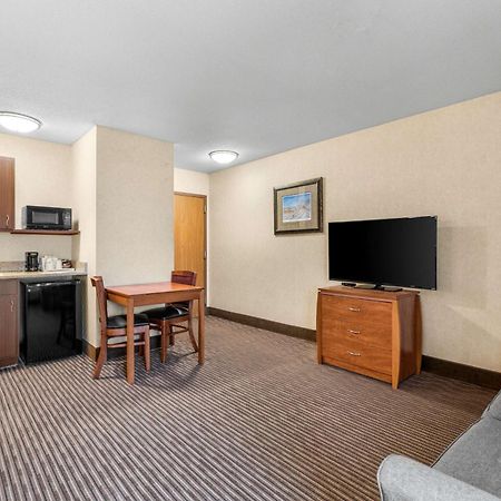 Best Western Vermillion Inn מראה חיצוני תמונה