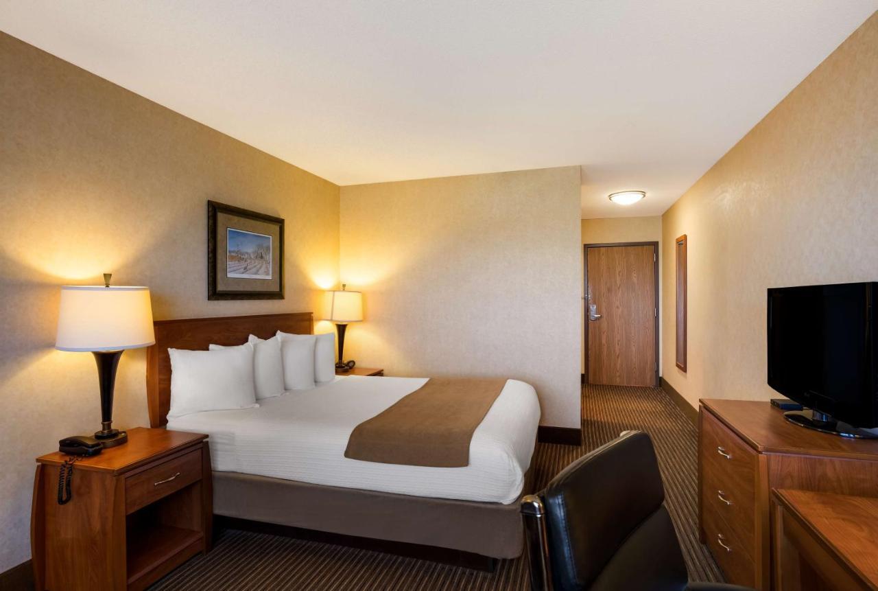 Best Western Vermillion Inn מראה חיצוני תמונה