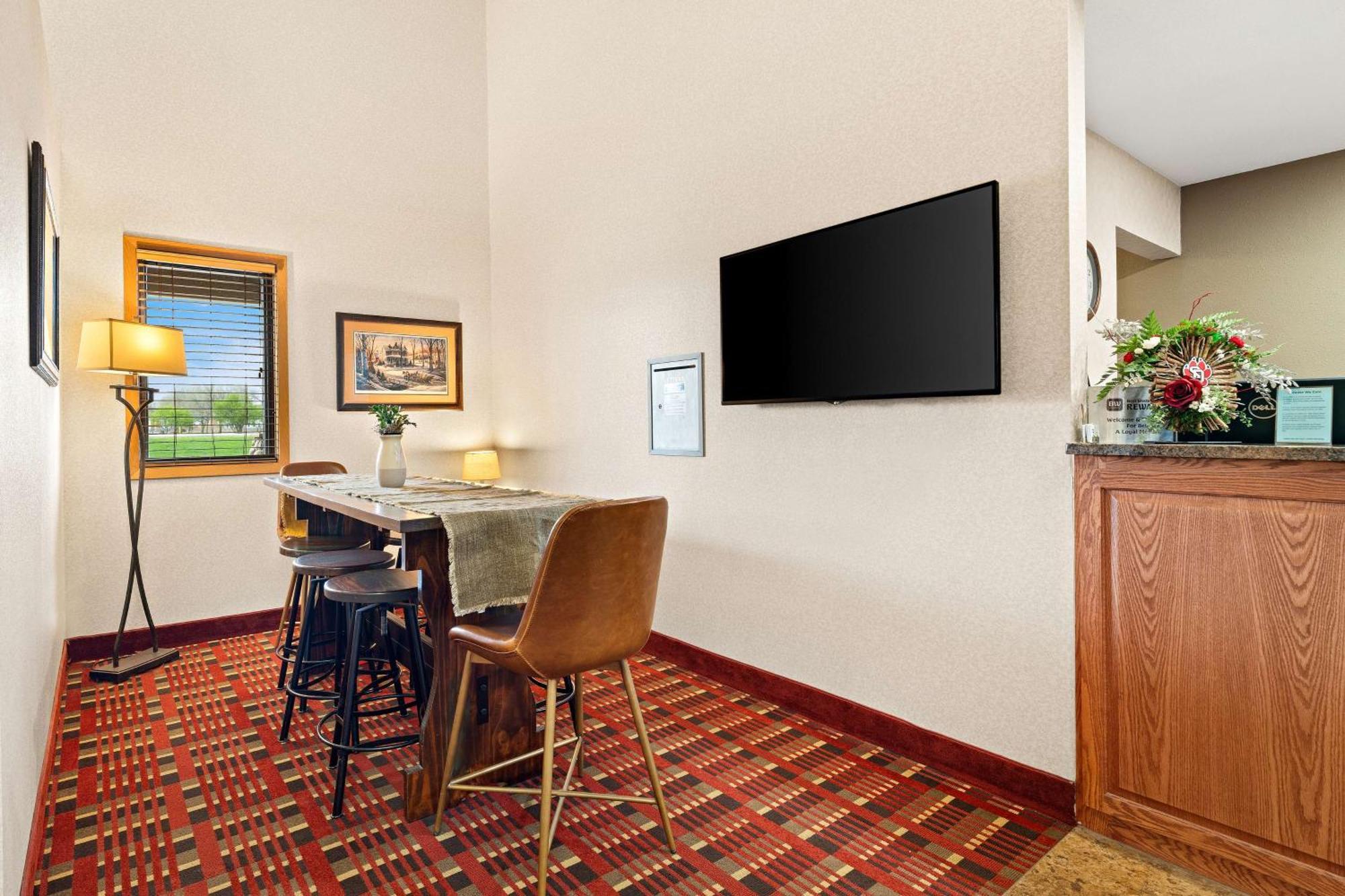Best Western Vermillion Inn מראה חיצוני תמונה