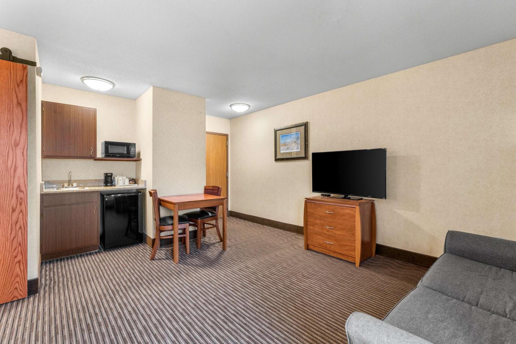 Best Western Vermillion Inn מראה חיצוני תמונה