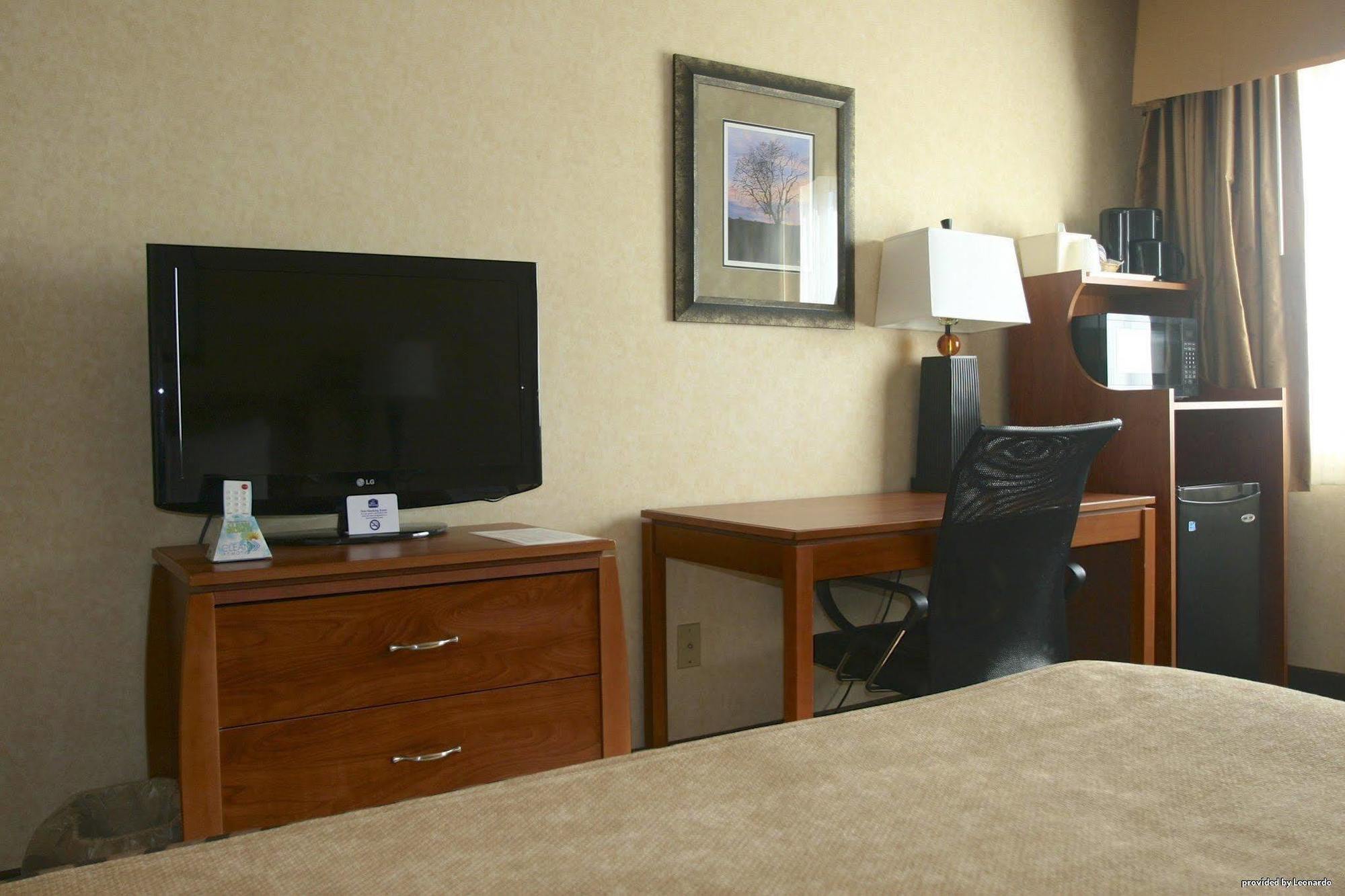 Best Western Vermillion Inn מראה חיצוני תמונה