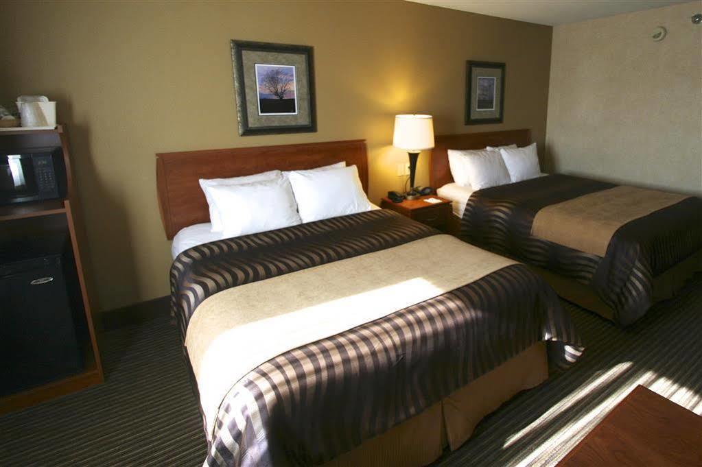 Best Western Vermillion Inn מראה חיצוני תמונה
